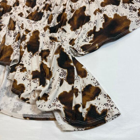 Daytrip Cow Print Top Women's L Brown White Dolman V-Neck High Low Cropped - Picture 6 of 7